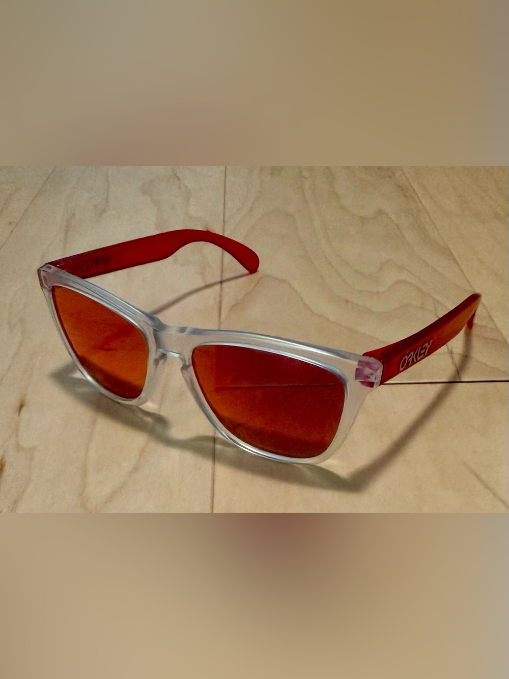 Oakley Frogskins Sunglasses Translucent Clear Red Frames Ruby Lenses Lightweight
